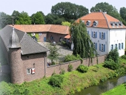 Photo:  Burg-Schaenke Weyer-Kastell